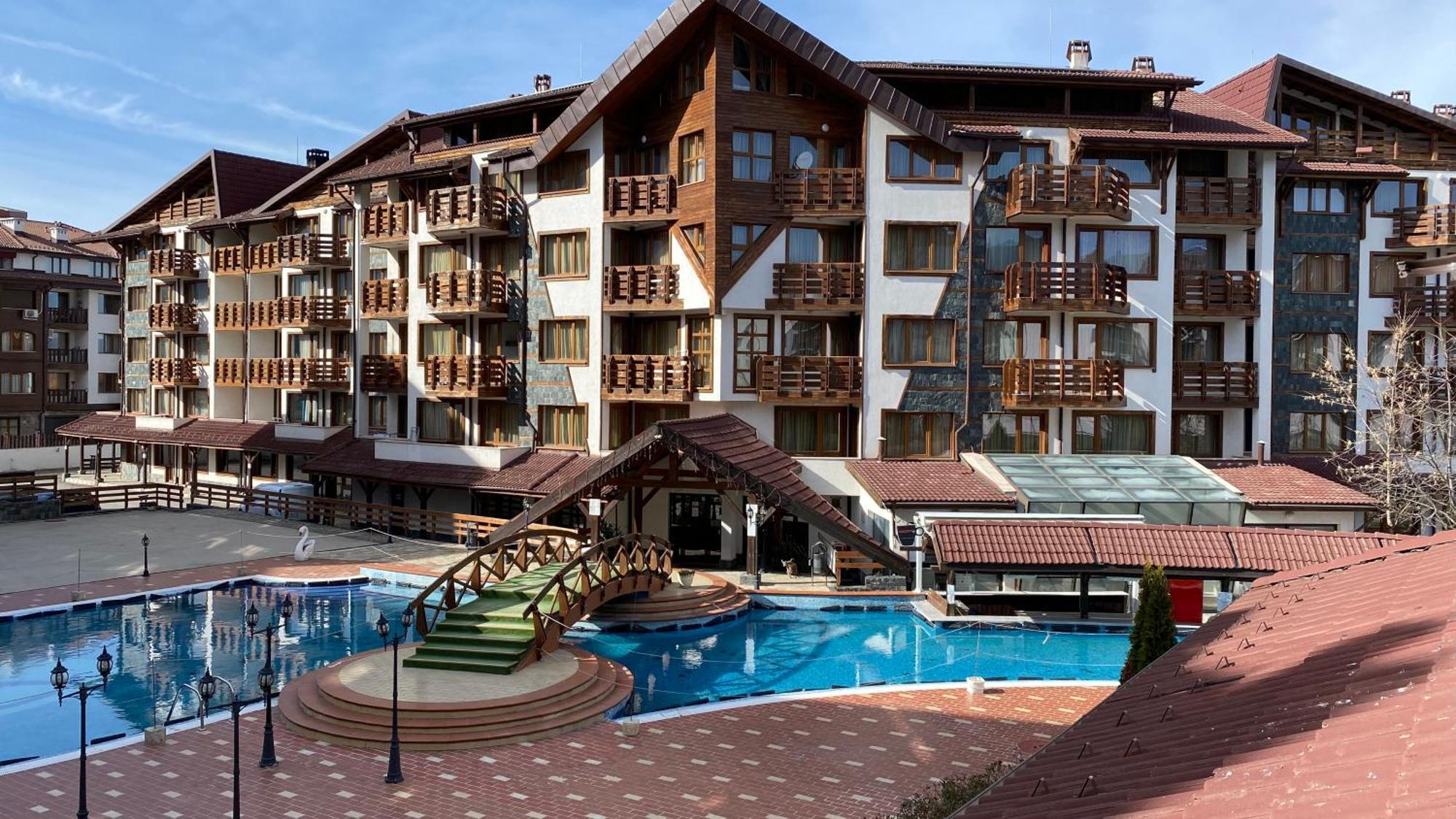 в Belvedere Club